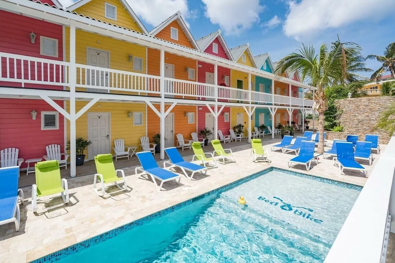 Bed & Bike Curacao - Jan Thiel Hostel Willemstad